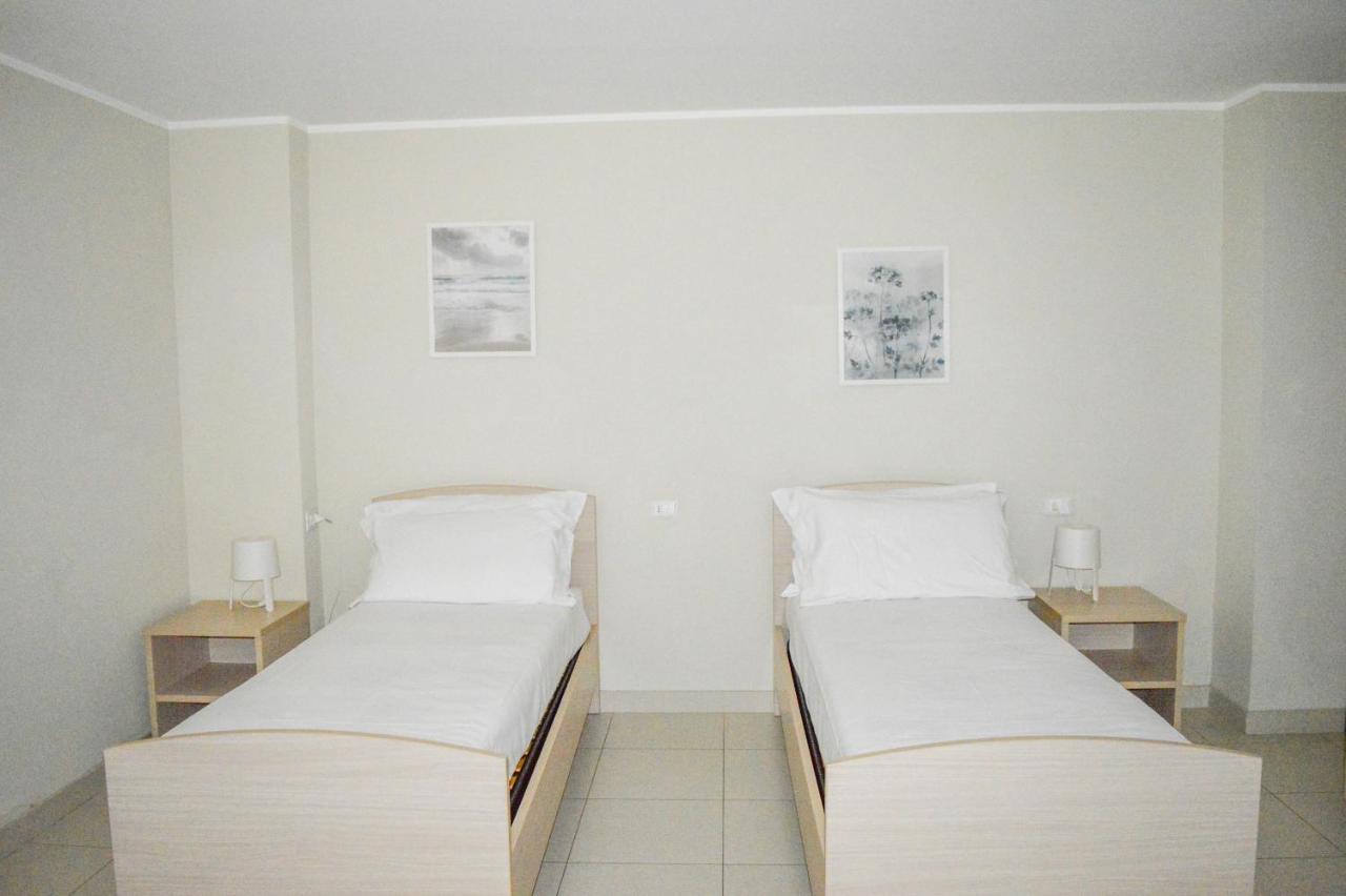 Homiday - Cerrano Park Resort Pineto Kültér fotó